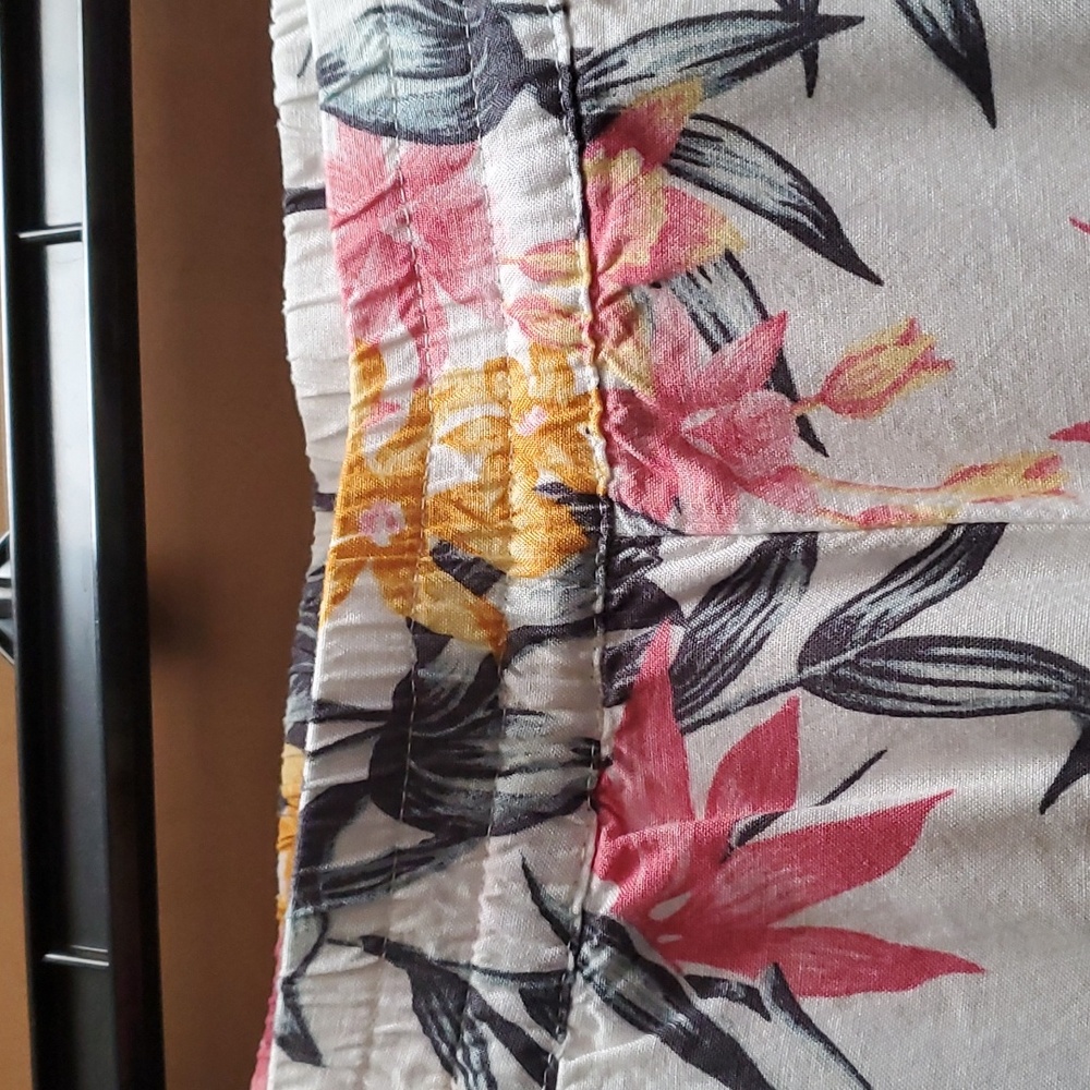 Pants - Picture 2 of 4